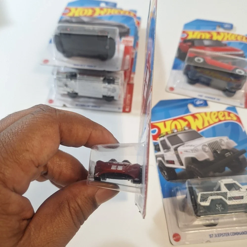 Hot Wheels Target Red Edition 6 Cars Cadillac/ Audi/ Hummer/‎ McLaren/ Charger